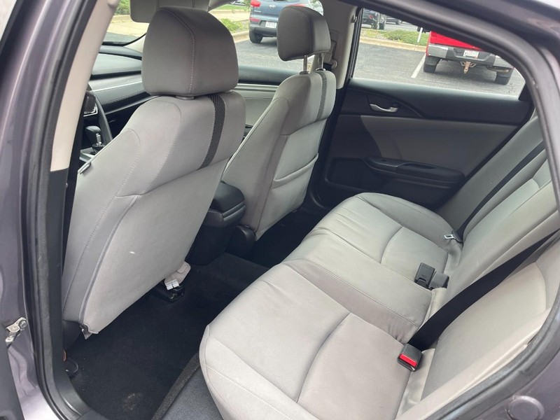 Honda Civic Sedan Vehicle Image 11