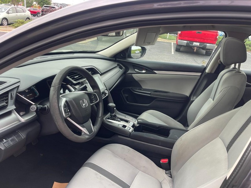 Honda Civic Sedan Vehicle Image 12