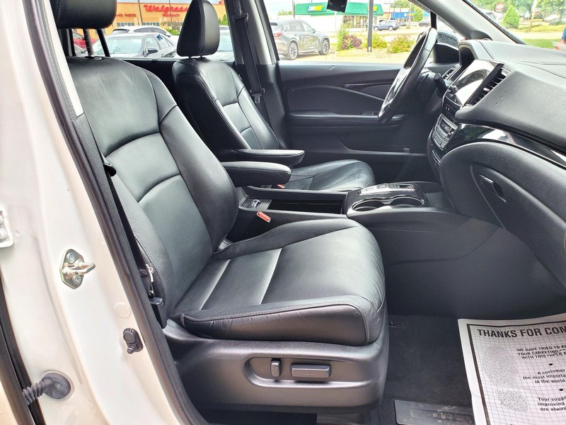 Honda Pilot Vehicle Image 14