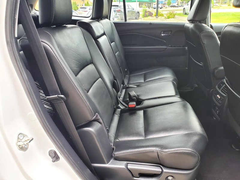 Honda Pilot Vehicle Image 18