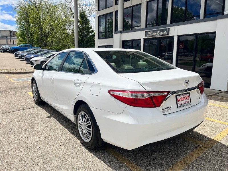 Toyota Camry Vehicle Image 07