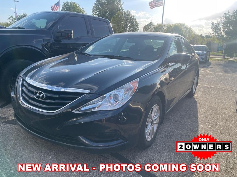 2011 Hyundai Sonata GLS I4 A/T's photo
