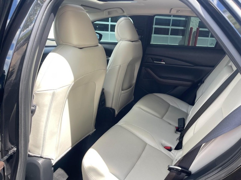 Mazda CX-30 Vehicle Image 18