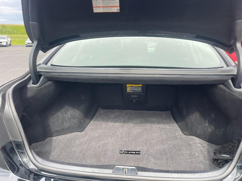 Lexus LS 460 Vehicle Image 14
