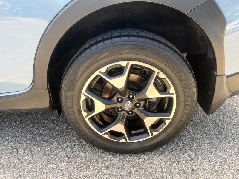 Subaru Crosstrek Vehicle Image 13