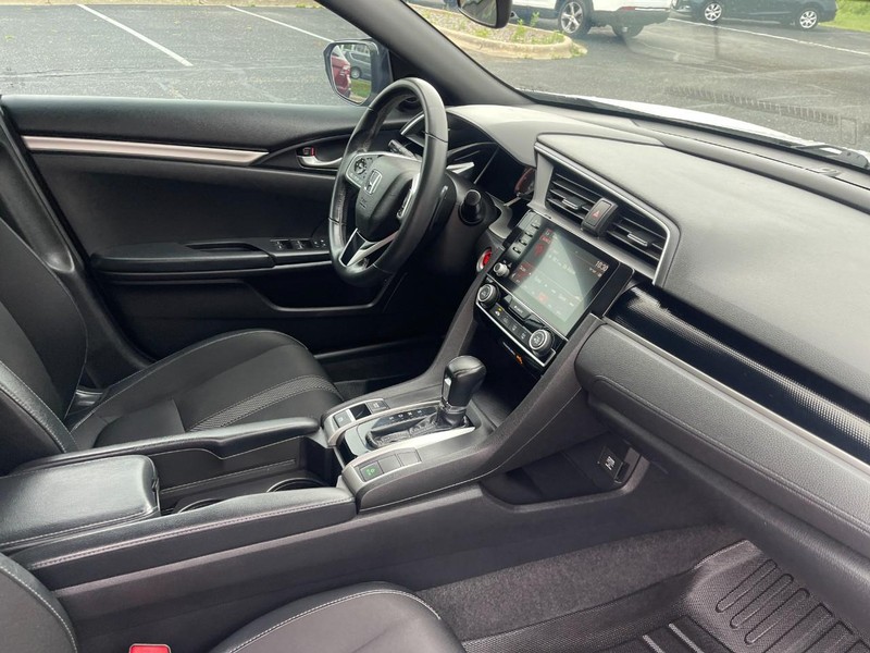 Honda Civic Sedan Vehicle Image 07