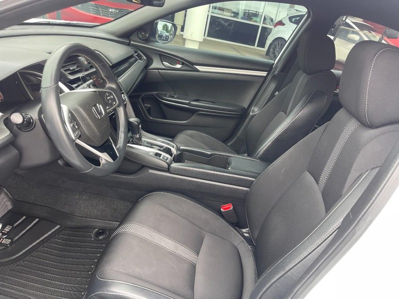 Honda Civic Sedan Vehicle Image 15