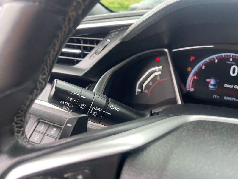 Honda Civic Sedan Vehicle Image 22