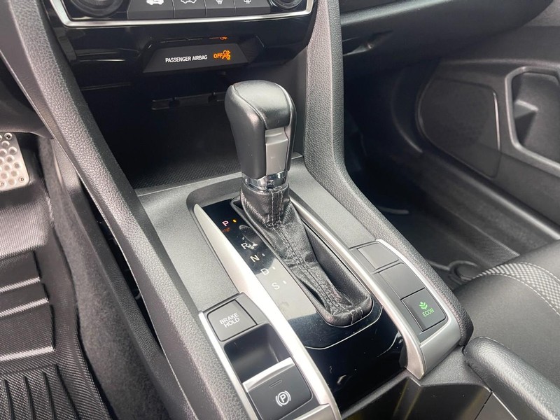 Honda Civic Sedan Vehicle Image 26