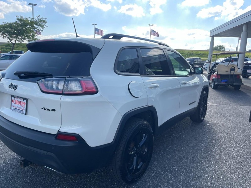 Jeep Cherokee Vehicle Image 03