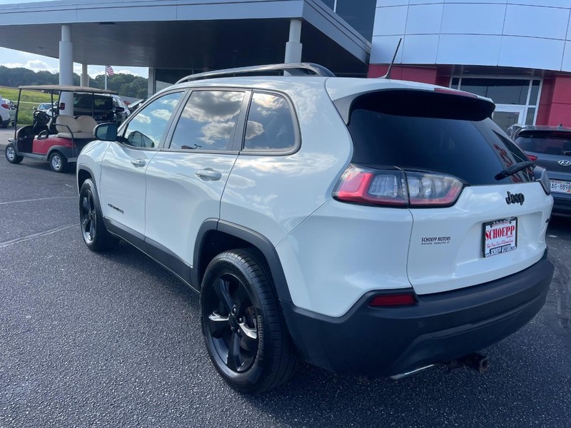 Jeep Cherokee Vehicle Image 04