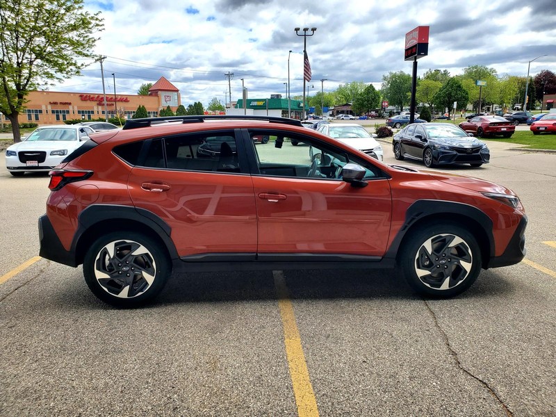 Subaru Crosstrek Vehicle Image 04