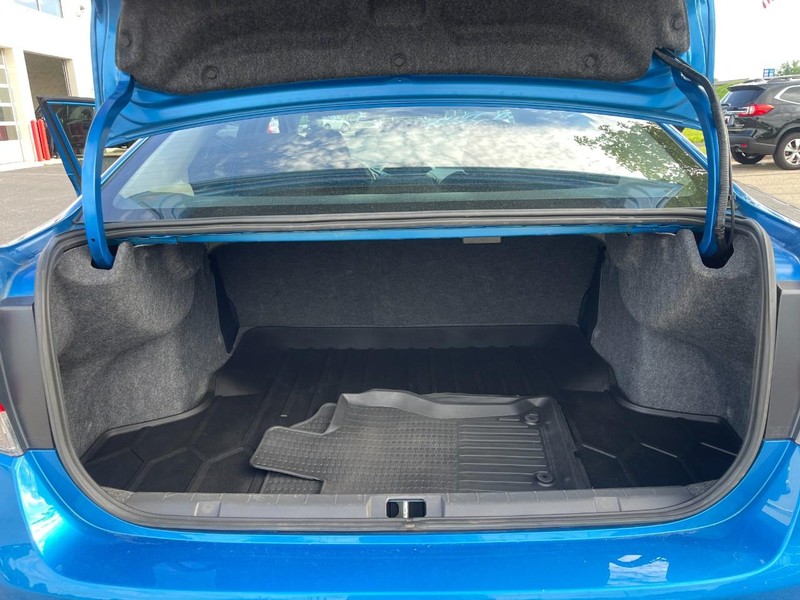 Subaru Impreza Vehicle Image 15