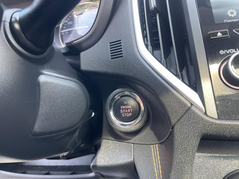 Subaru Crosstrek Vehicle Image 32