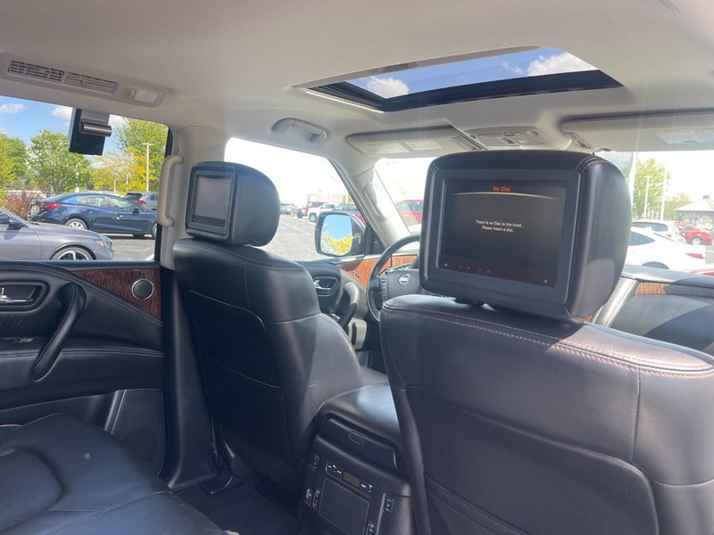 Nissan Armada Vehicle Image 14