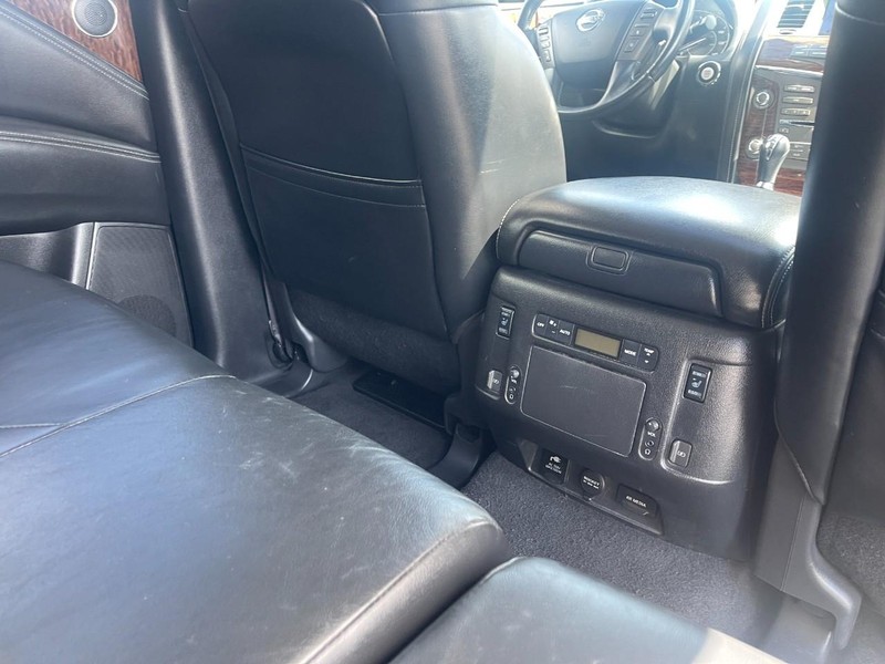 Nissan Armada Vehicle Image 16