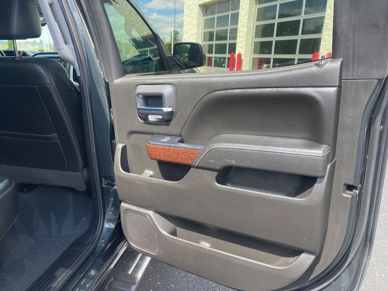GMC Sierra 1500 Vehicle Image 17