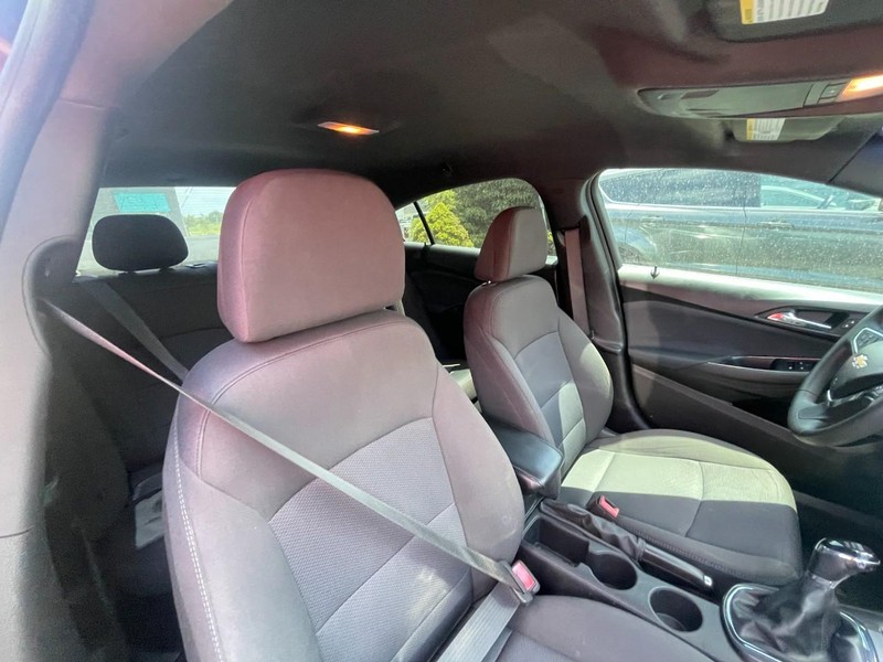 Chevrolet Cruze Vehicle Image 04