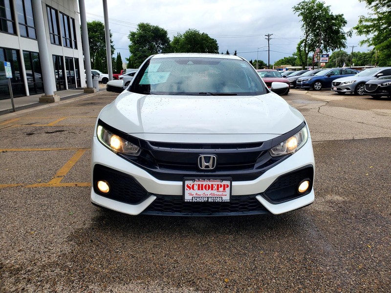 Honda Civic Hatchback Vehicle Image 02