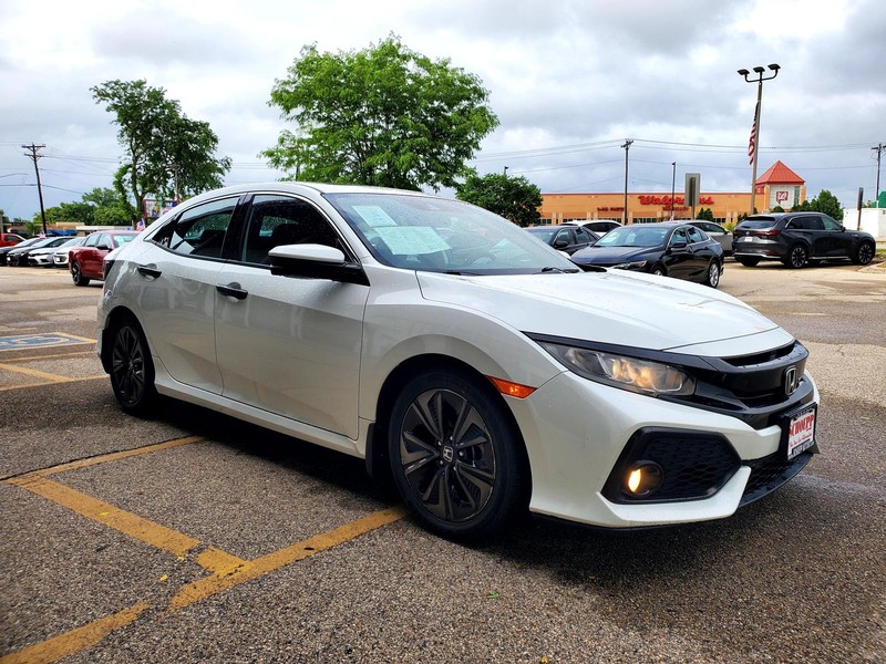 Honda Civic Hatchback Vehicle Image 03