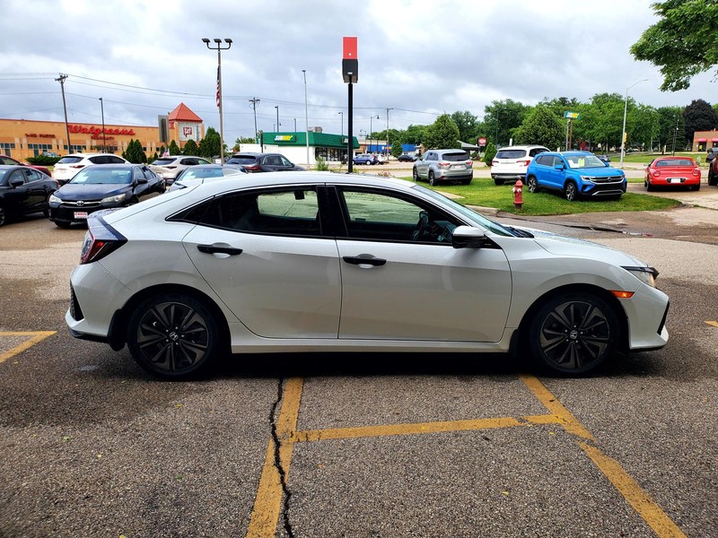 Honda Civic Hatchback Vehicle Image 04