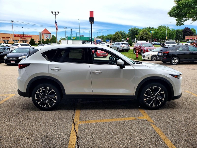 Mazda CX-5 Vehicle Image 04