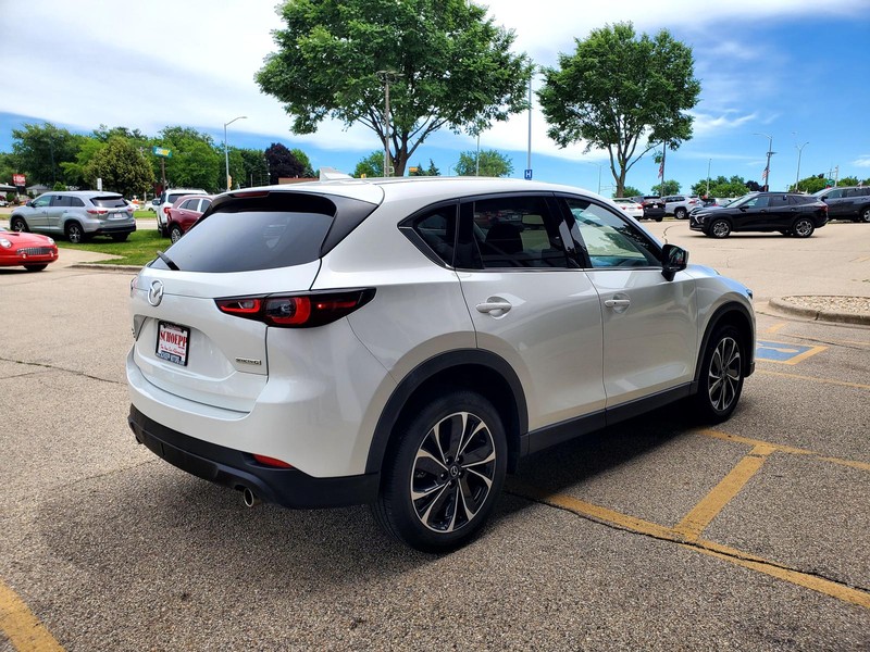 Mazda CX-5 Vehicle Image 05