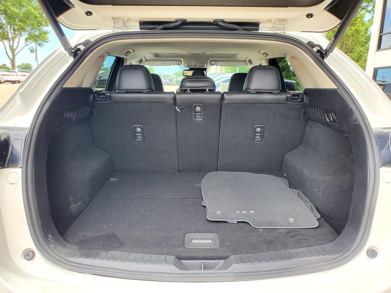Mazda CX-5 Vehicle Image 16