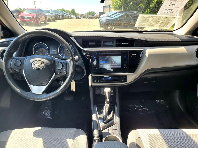 Toyota Corolla Vehicle Image 08