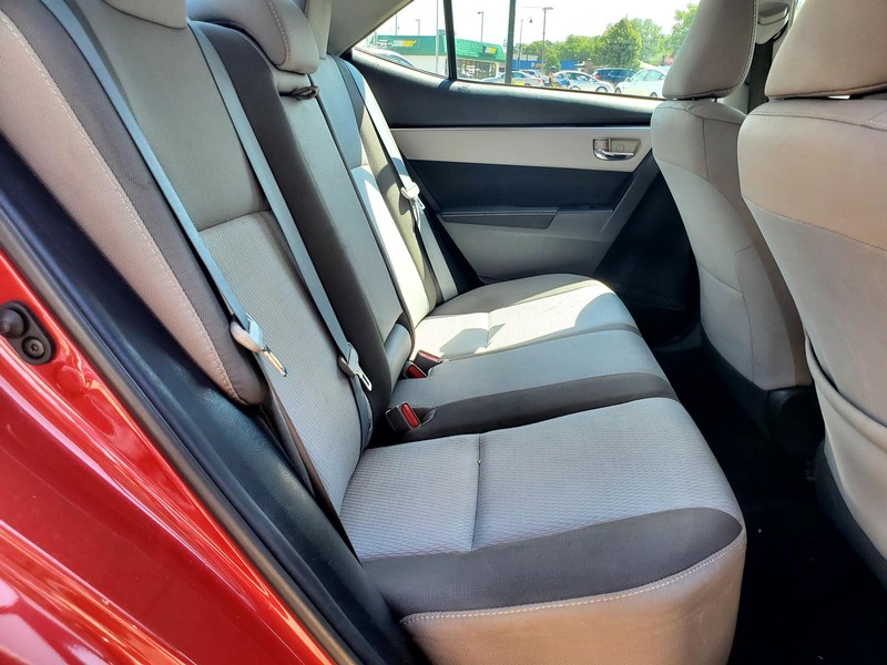 Toyota Corolla Vehicle Image 14