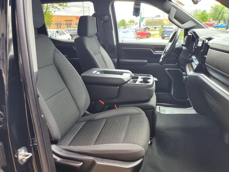 Chevrolet Silverado 1500 Vehicle Image 12