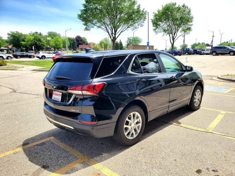 Chevrolet Equinox Vehicle Image 05