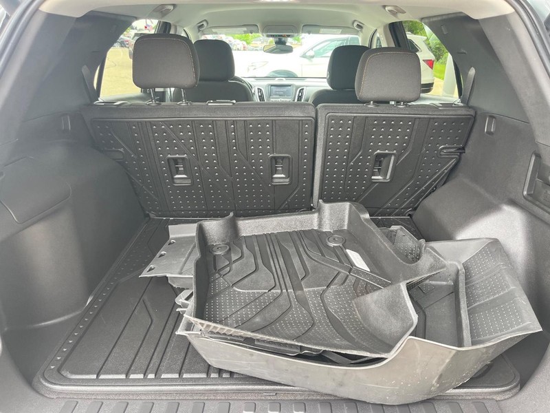 Chevrolet Equinox Vehicle Image 15