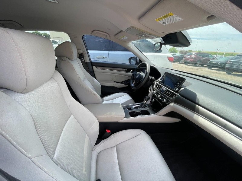 Honda Accord Sedan Vehicle Image 03