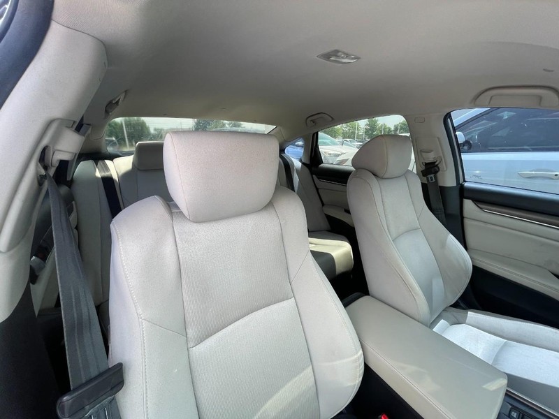 Honda Accord Sedan Vehicle Image 04