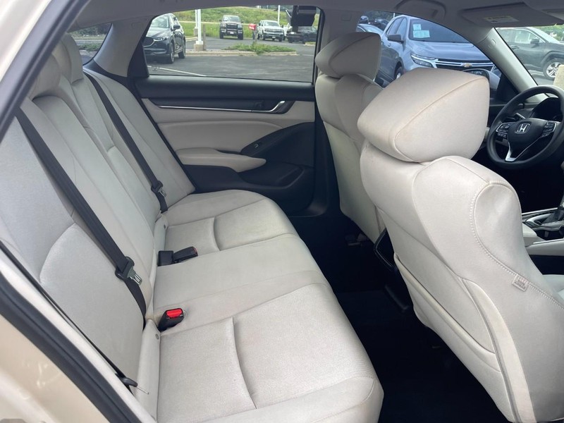 Honda Accord Sedan Vehicle Image 08
