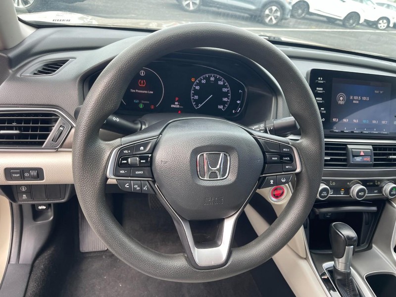 Honda Accord Sedan Vehicle Image 15