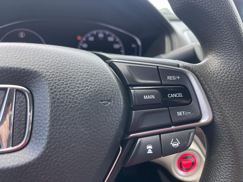 Honda Accord Sedan Vehicle Image 17