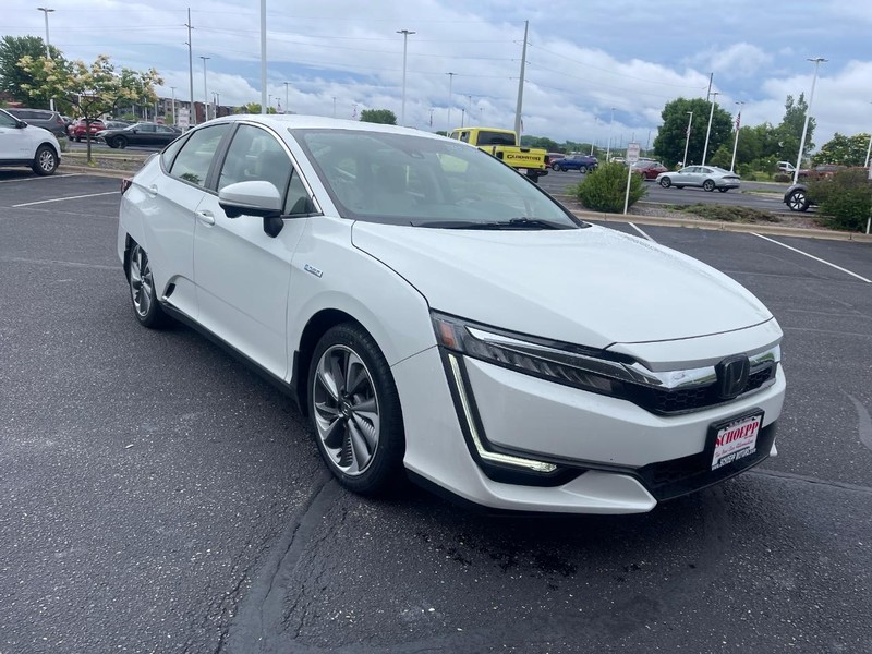 Honda Clarity Plug-In Hybrid Vehicle Image 02