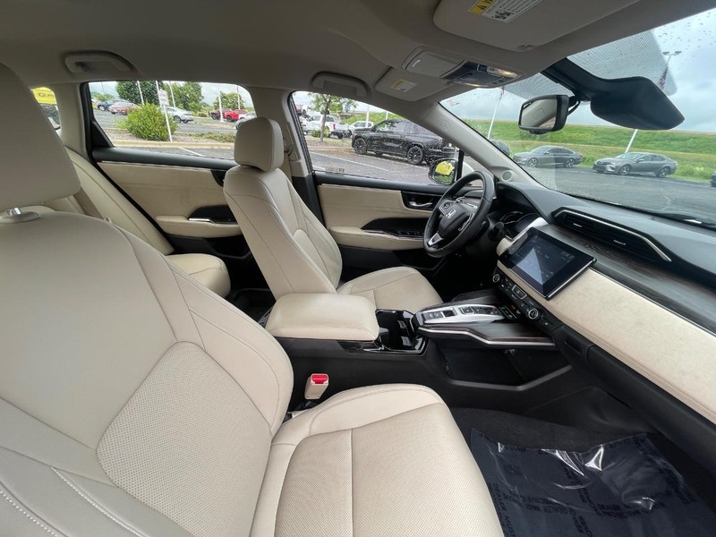 Honda Clarity Plug-In Hybrid Vehicle Image 08