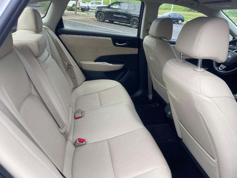 Honda Clarity Plug-In Hybrid Vehicle Image 11