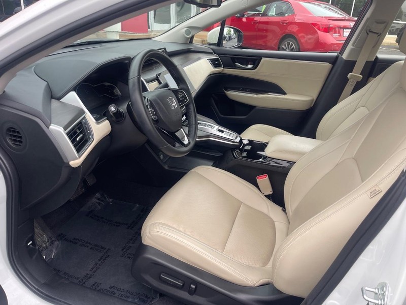 Honda Clarity Plug-In Hybrid Vehicle Image 18