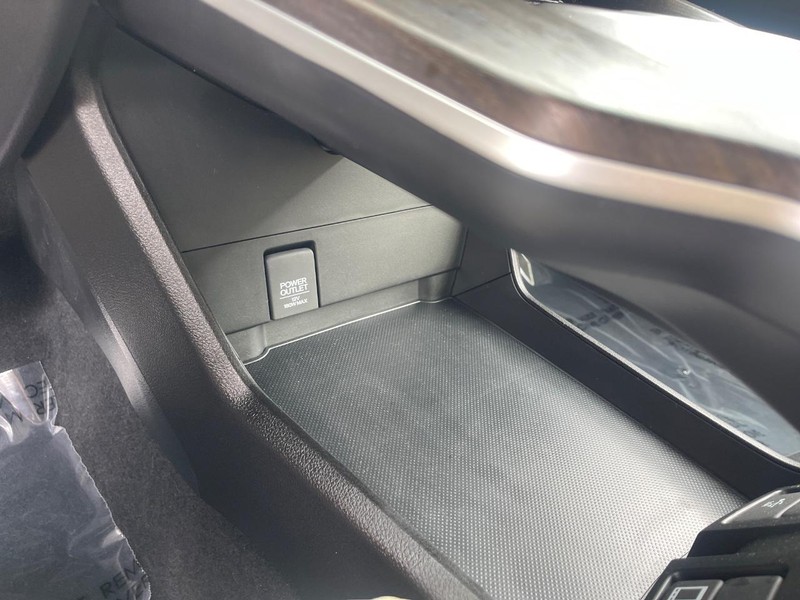Honda Clarity Plug-In Hybrid Vehicle Image 30