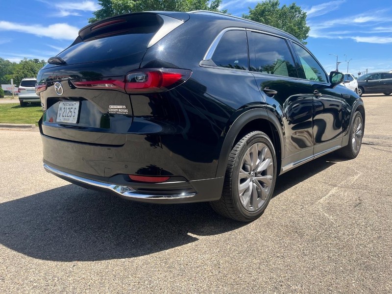 Mazda CX-90 Vehicle Image 05