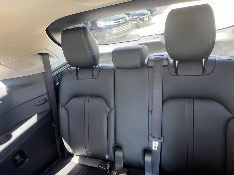 Mazda CX-90 Vehicle Image 18