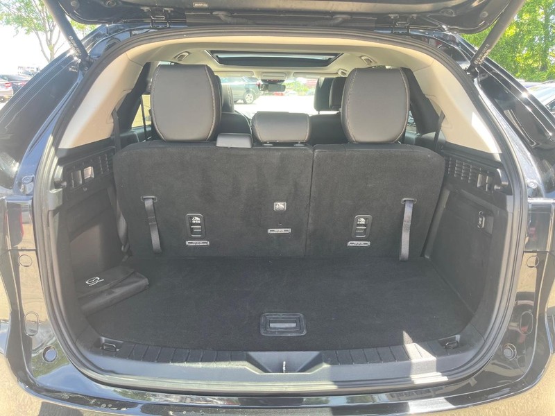 Mazda CX-90 Vehicle Image 19