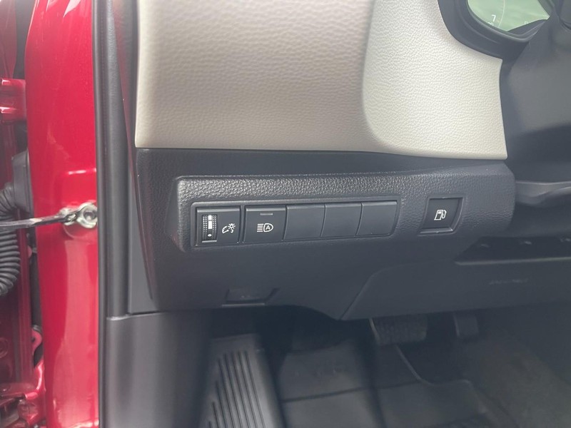 Toyota Corolla Vehicle Image 15