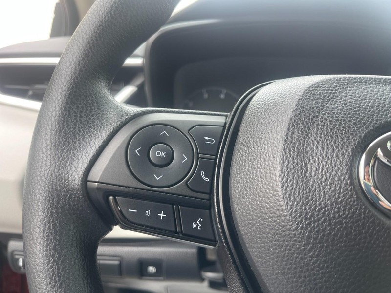 Toyota Corolla Vehicle Image 17