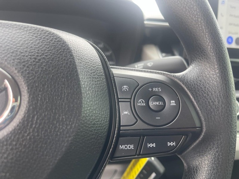 Toyota Corolla Vehicle Image 18