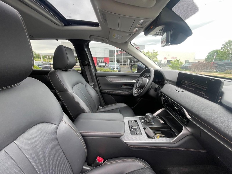 Mazda CX-90 PHEV Vehicle Image 04